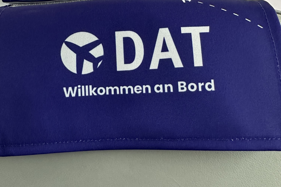 Kopfschoner mit DAT und Linz Airport Branding | © Linz Airport