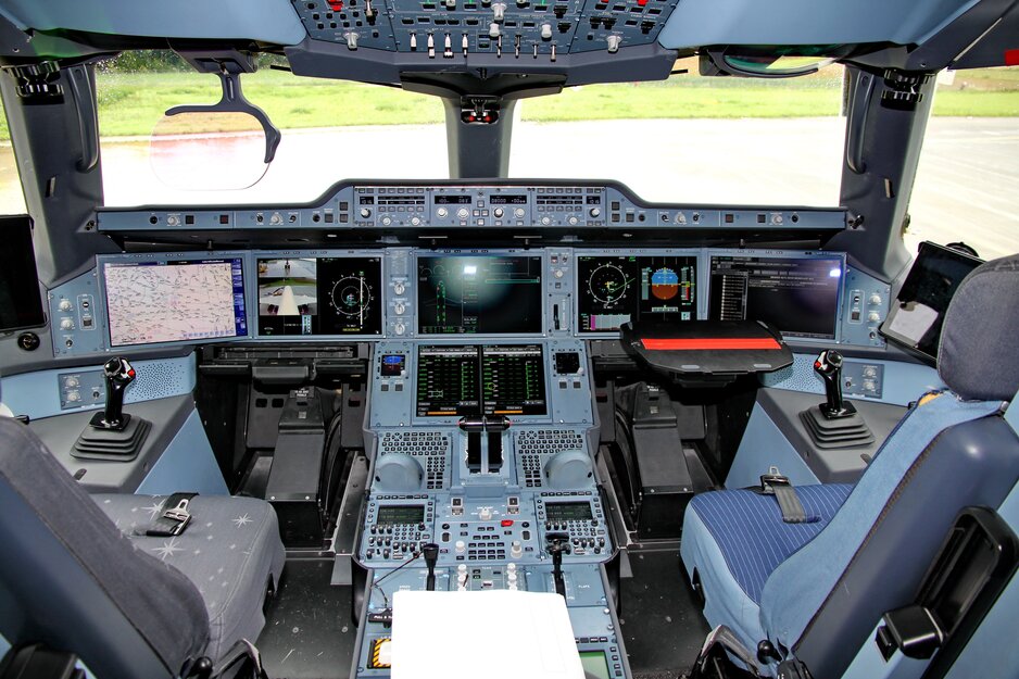 Cockpit | © Linz Airport