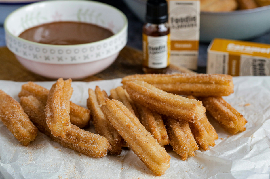 Churros - typisch spanische Süßspeise | © Envato Elements
