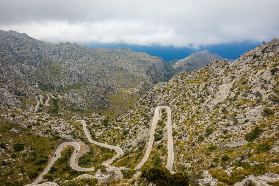 geschwungene Straße zum Canyon Torrent de Pareis | © Envato Elements