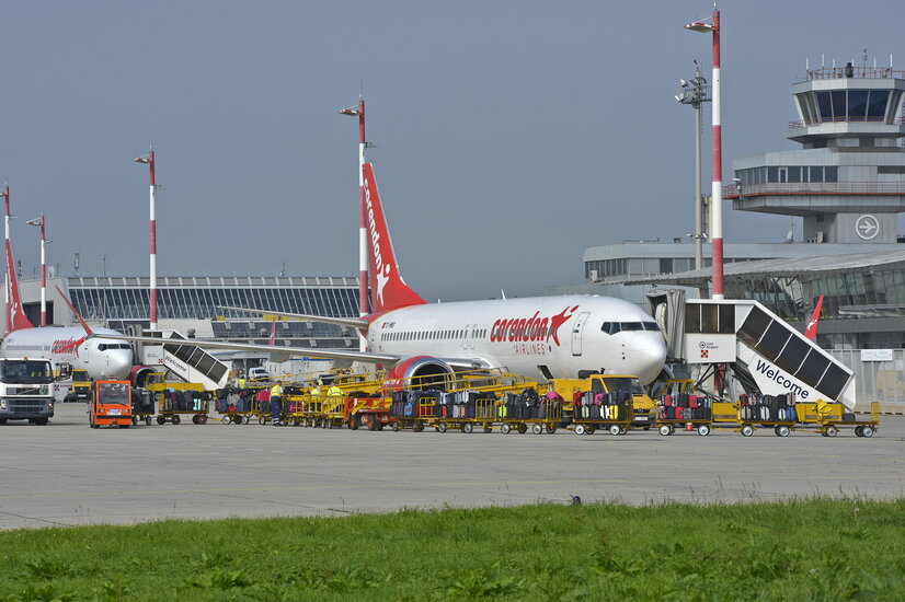 Corendon Maschine beim Beladen | © Linz Airport Corendon Maschine beim Beladen | © Linz Airport