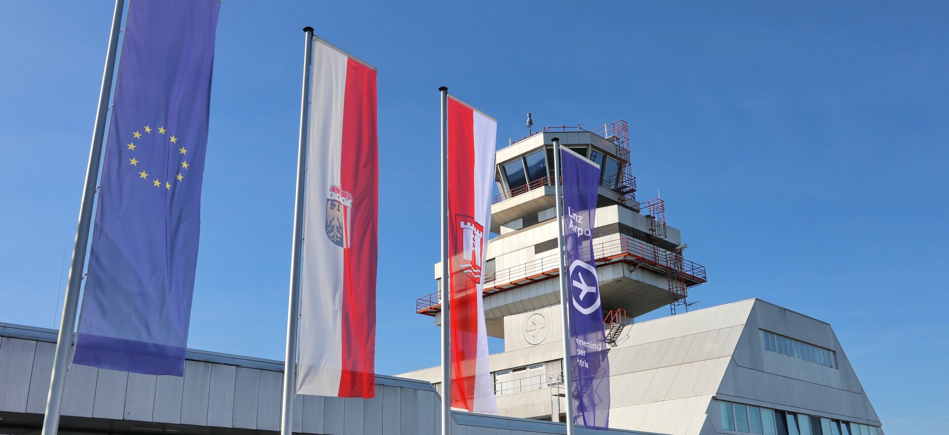 (c) Linz-airport.com